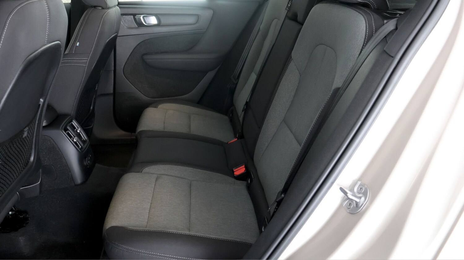 Used Volvo XC40 2023 for sale - 77746669: Photo 15