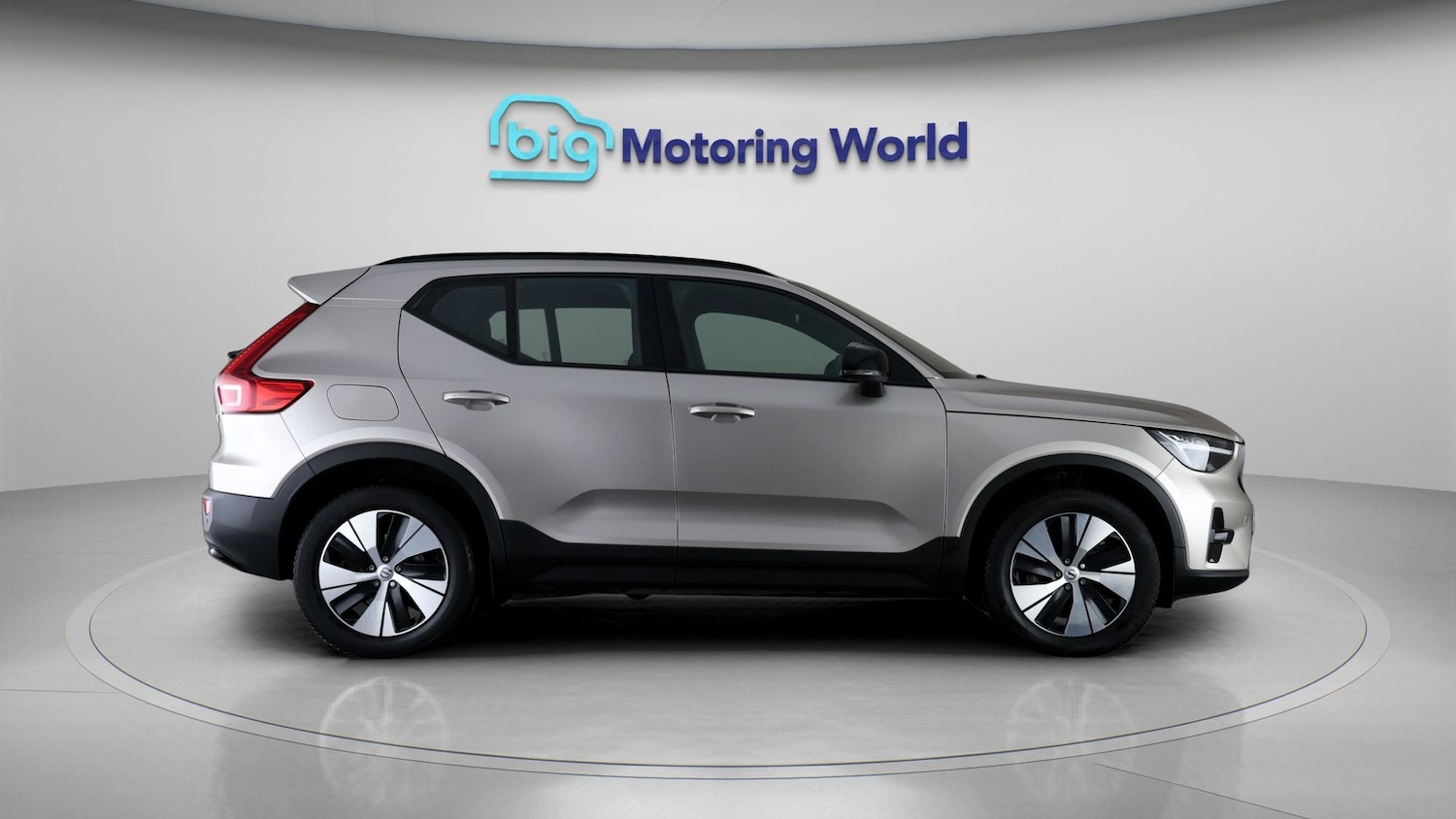Used Volvo XC40 2023 for sale - 77746669: Photo 8