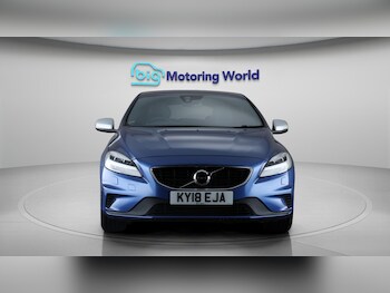 Used Volvo V40 2018 for sale - 75781144: Photo