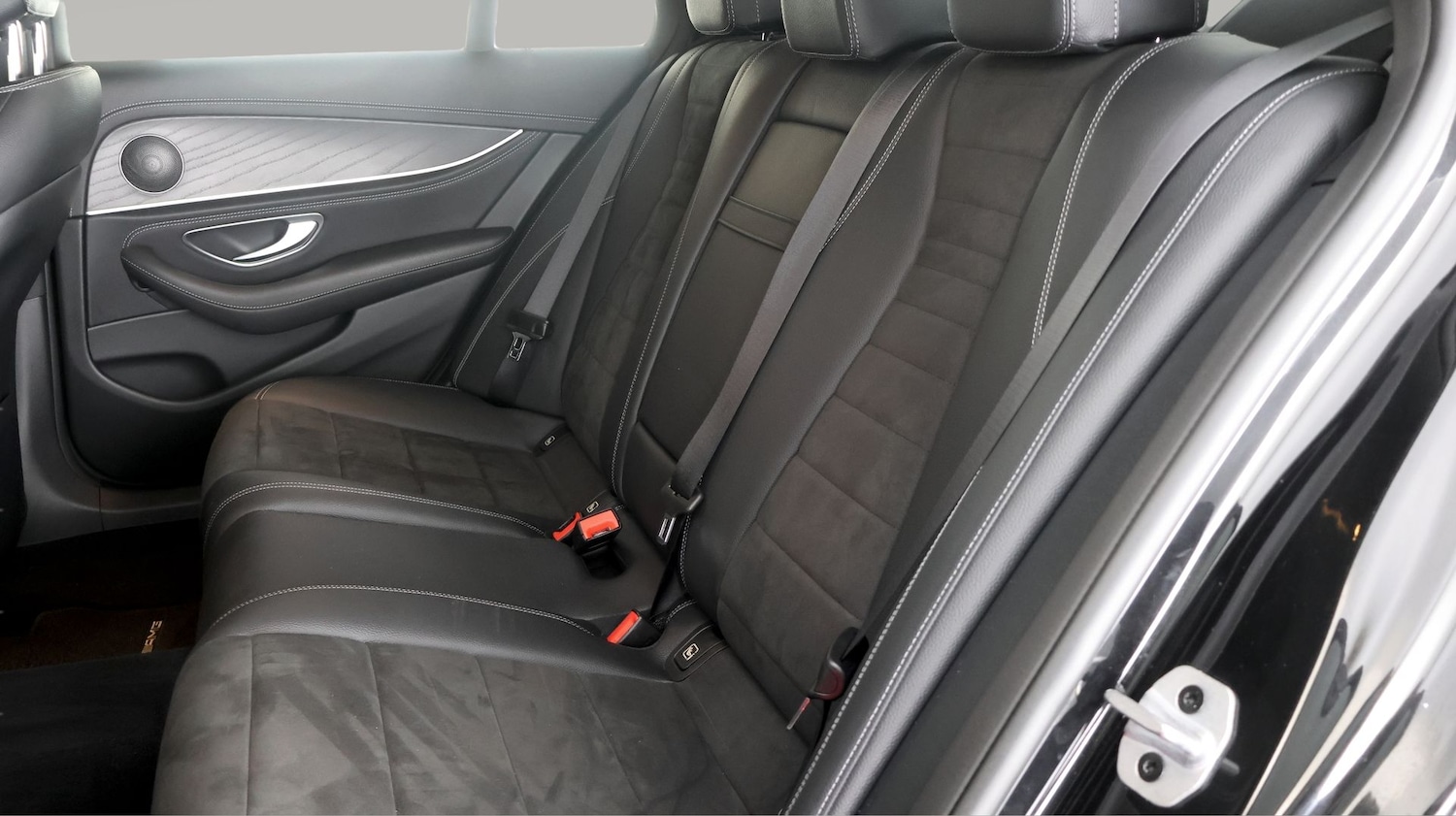 Used Mercedes-Benz E Class for sale - 77216418: Photo 16