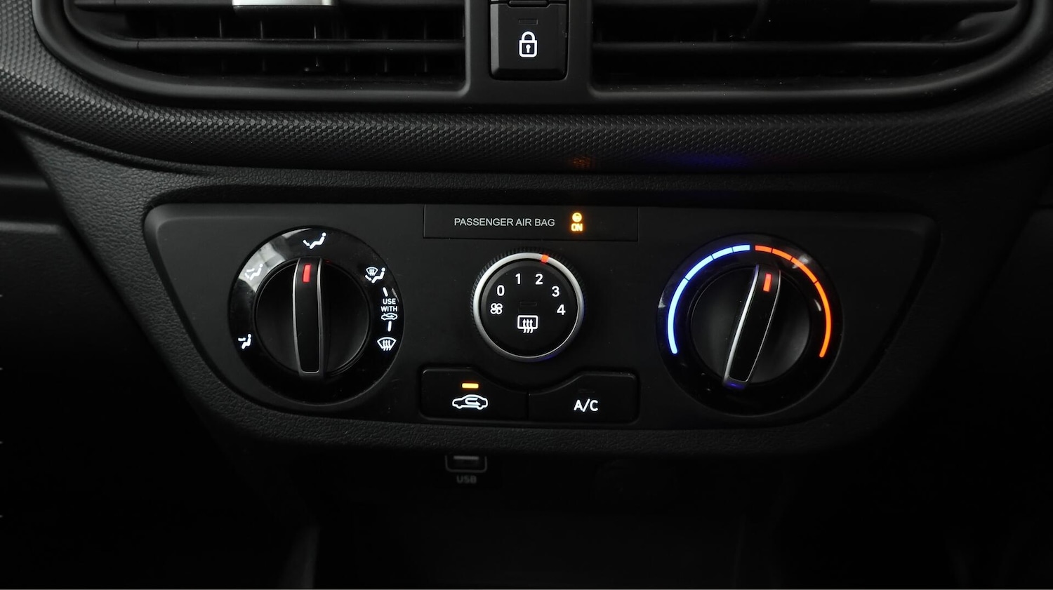 Used Hyundai i10 2022 for sale - 76666702: Photo 13