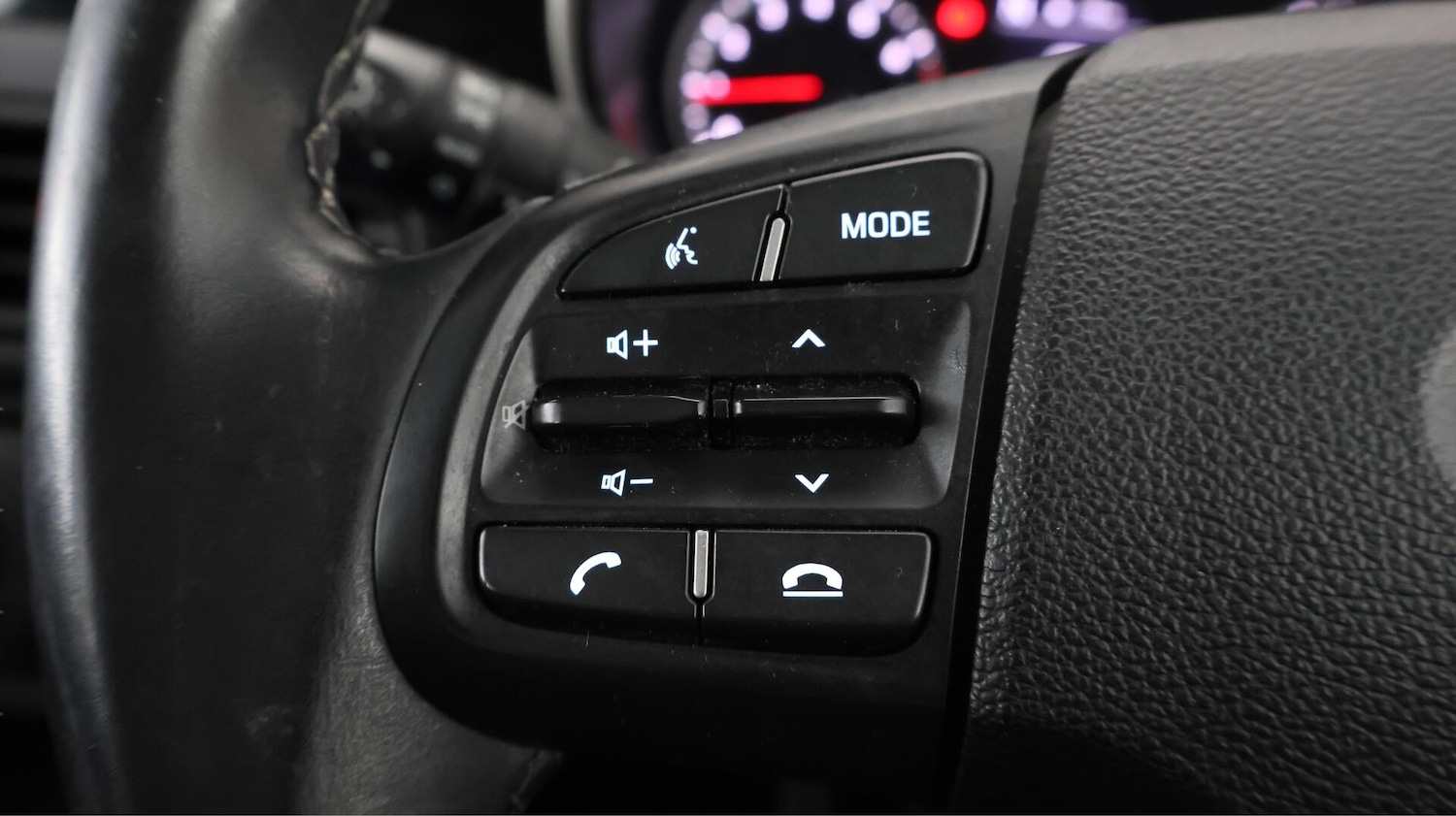 Used Hyundai i10 2022 for sale - 76666702: Photo 23