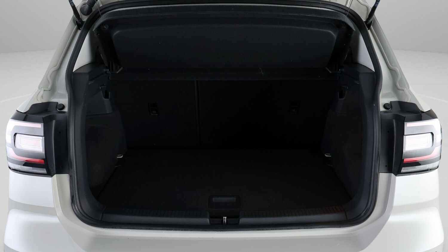 Used Volkswagen T-Cross 2021 for sale - 77465516: Photo 16