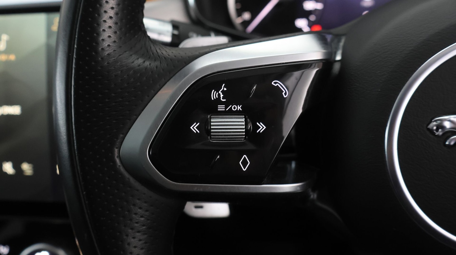 Used Jaguar F-Pace 2022 for sale - 77262086: Photo 25