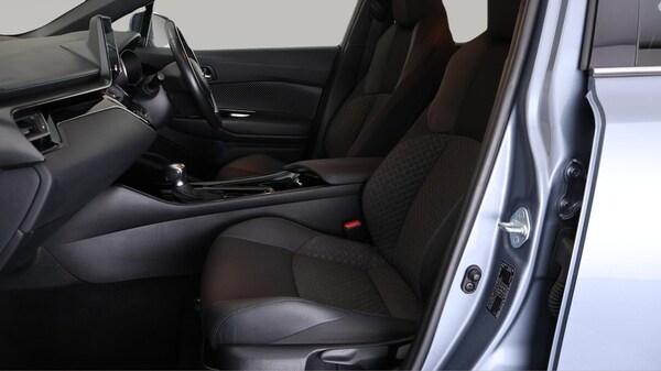 Used Toyota C-HR 2022 for sale - 76314925: Photo 15