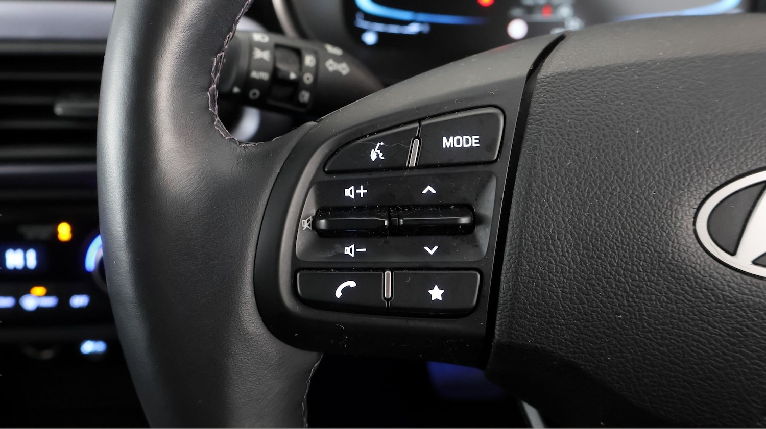 Used Hyundai i10 2023 for sale - 77622291: Photo 21