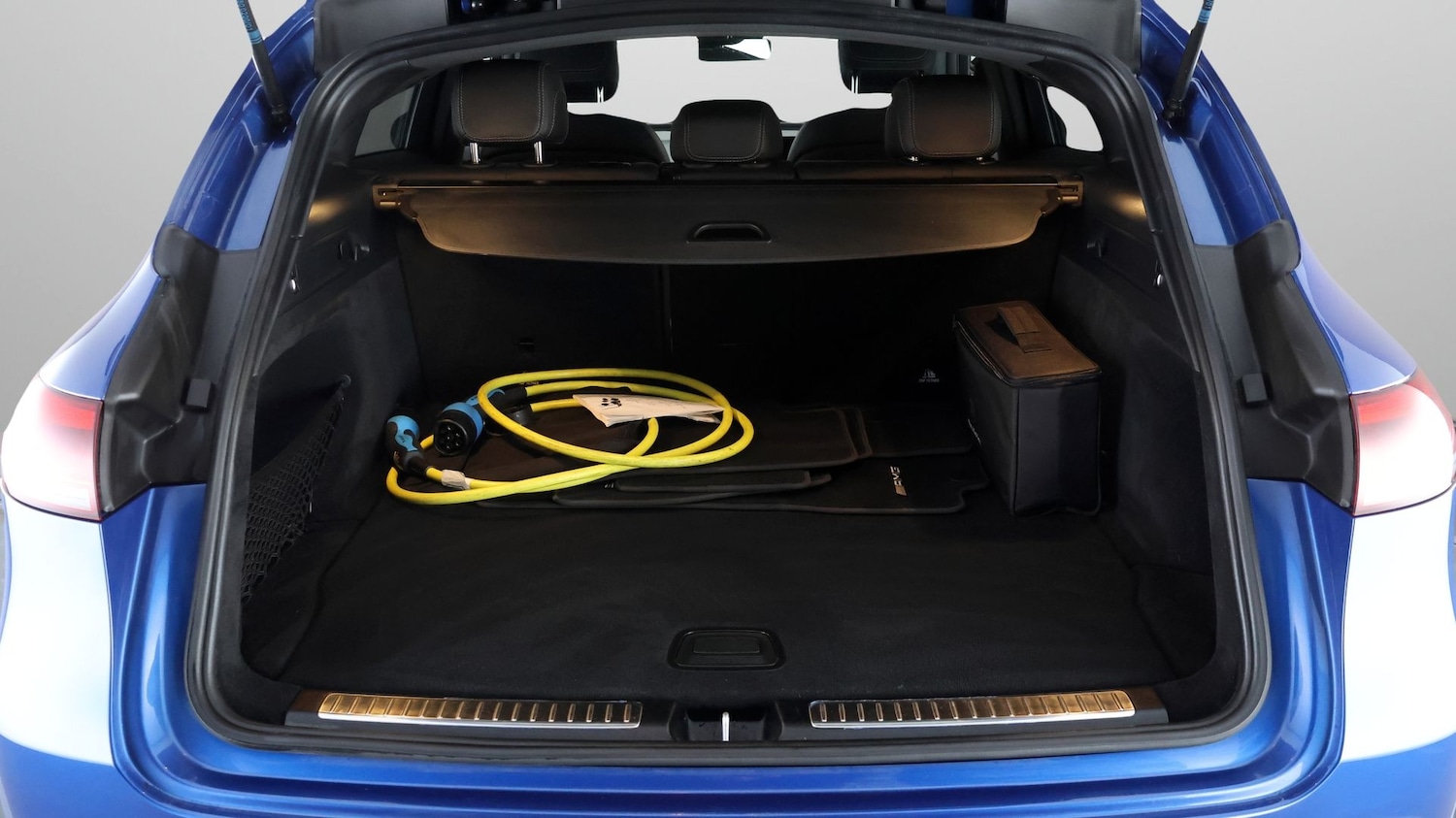 Used Mercedes-Benz EQC 2021 for sale - 77202387: Photo 17