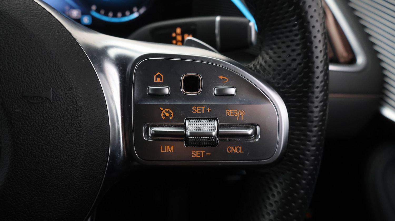 Used Mercedes-Benz EQC 2021 for sale - 77202387: Photo 26