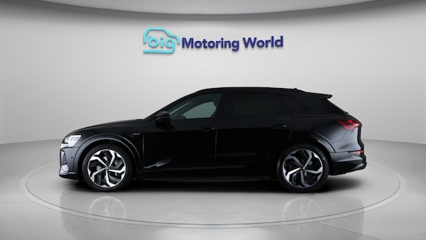 Used Audi e-tron 2021 for sale - 76247036: Photo 5