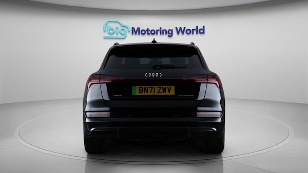 Used Audi e-tron 2021 for sale - 76247036: Photo 7