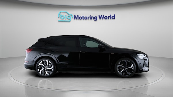 Used Audi e-tron 2021 for sale - 76247036: Photo 9