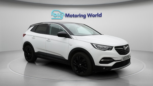 Used Vauxhall Grandland X 2021 for sale - 76282861: Photo 2