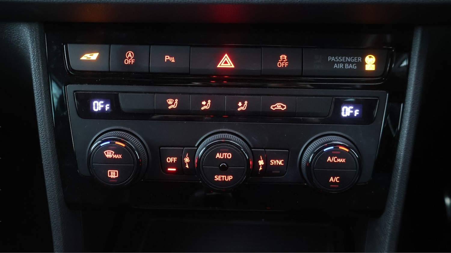 Used SEAT Leon 2019 for sale - 77945866: Photo 12