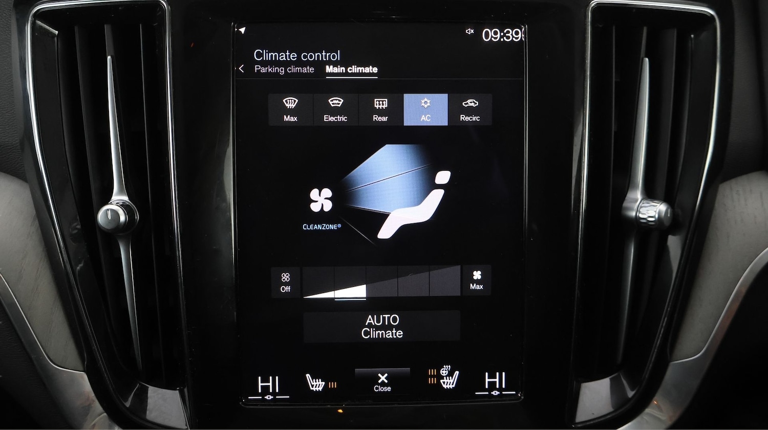 Used Volvo V60 2021 for sale - 77312439: Photo 12