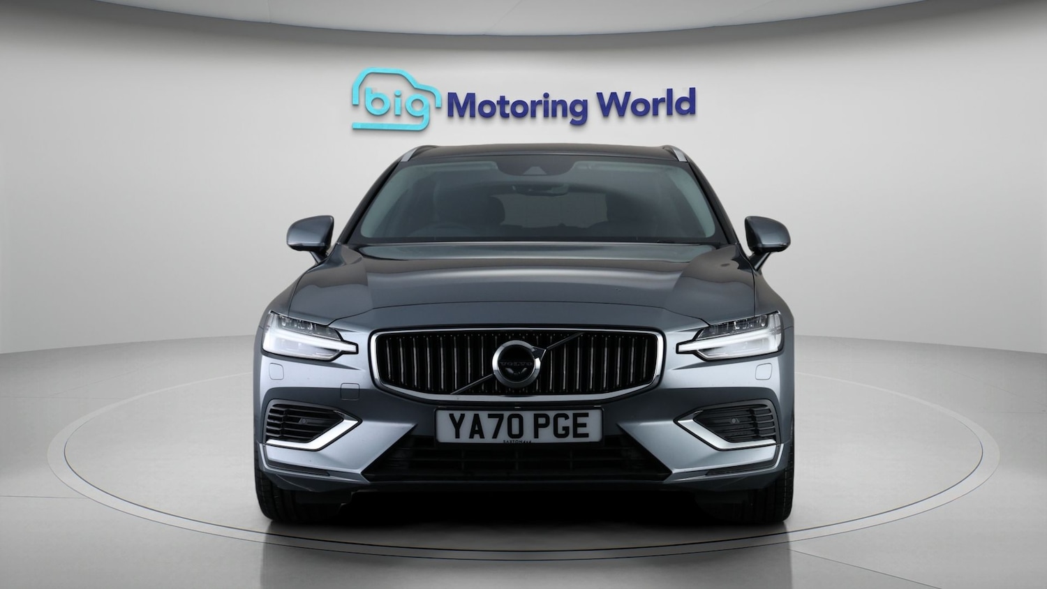 Used Volvo V60 2021 for sale - 77312439: Photo 2