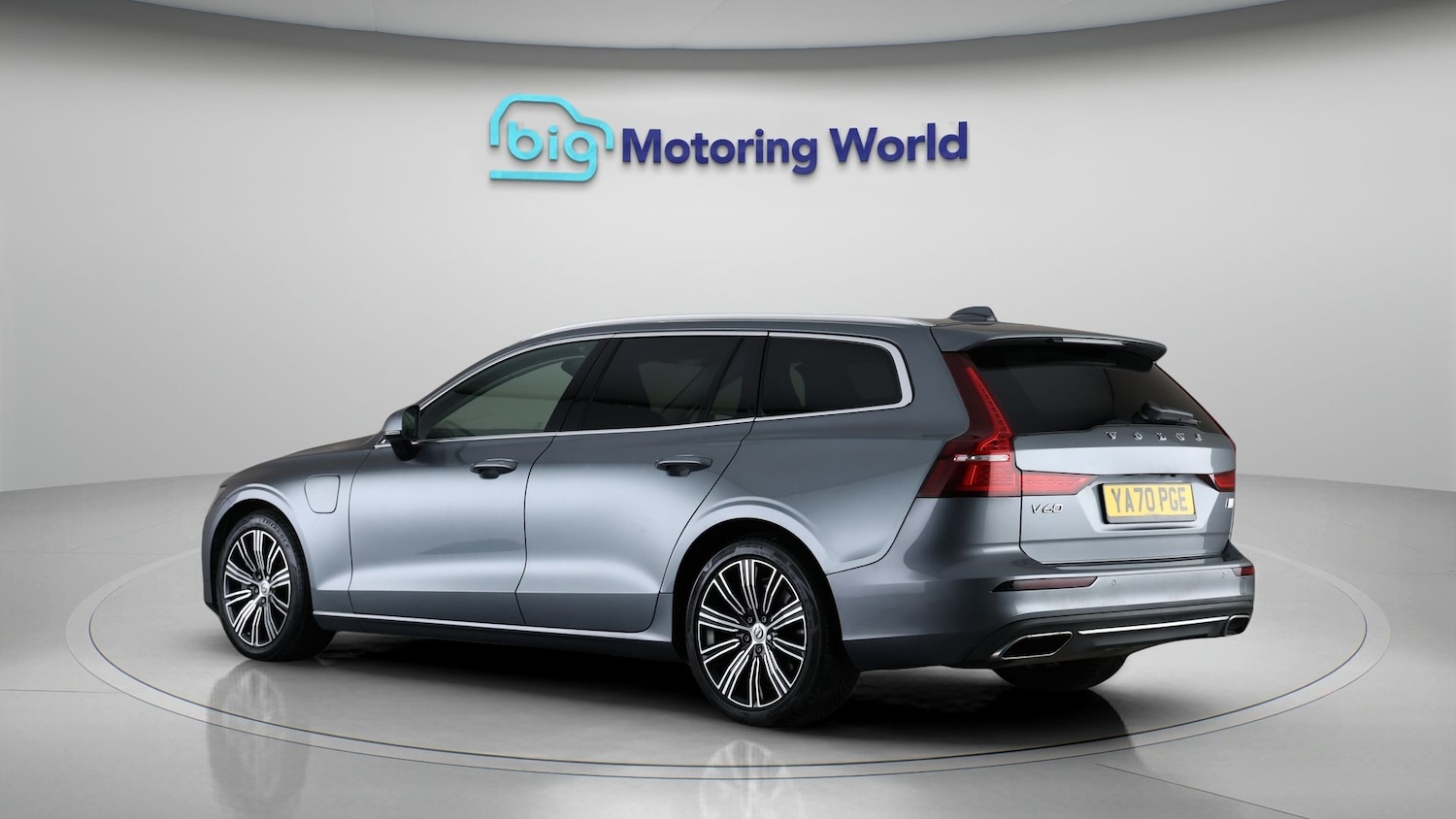 Used Volvo V60 2021 for sale - 77312439: Photo 5