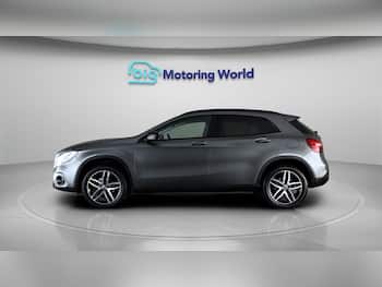 Used Mercedes-Benz GLA 2019 for sale - 79835200: Photo