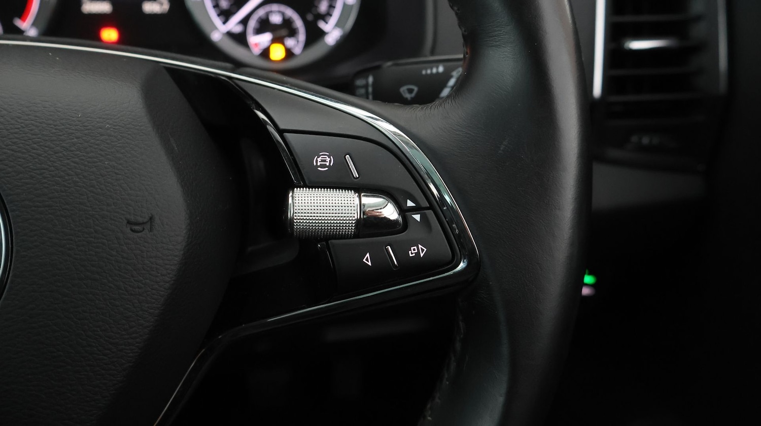 Used Skoda Karoq 2020 for sale - 77563147: Photo 22