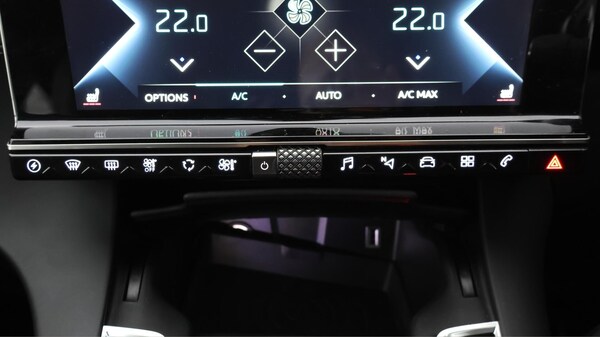 Used DS Automobiles DS 7 Crossback 2022 for sale - 76214566: Photo 25