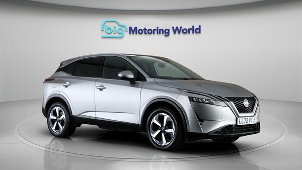 Used Nissan Qashqai 2022 for sale - 76307772: Photo 2