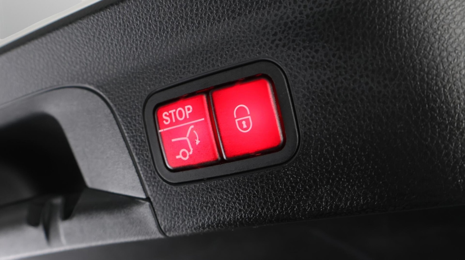 Used Mercedes-Benz GLC 2018 for sale - 76408498: Photo 25