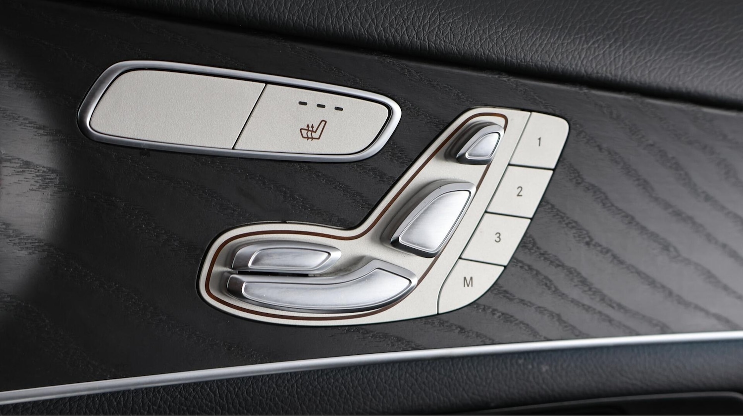 Used Mercedes-Benz GLC 2018 for sale - 76408498: Photo 26