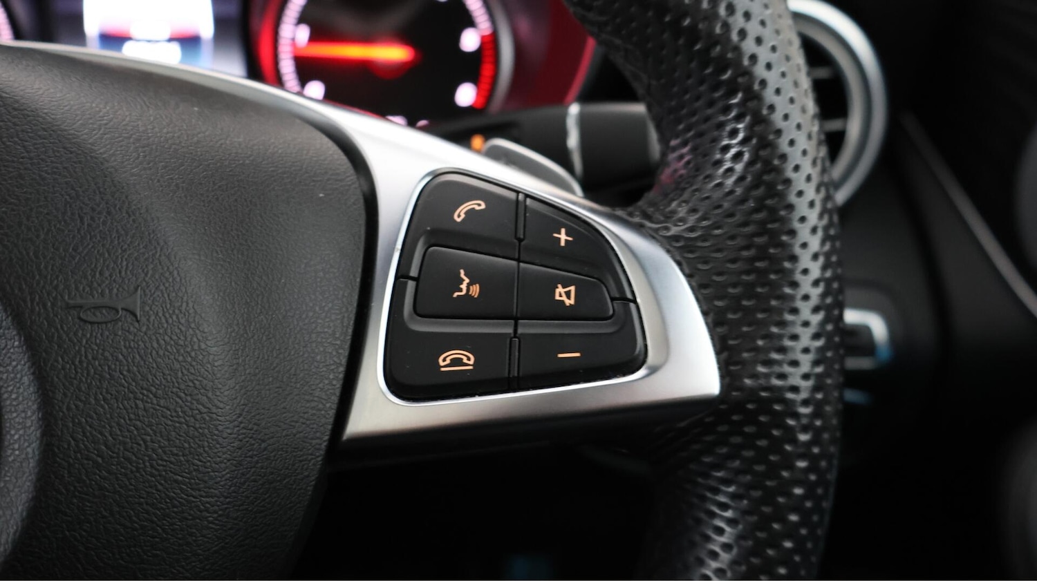 Used Mercedes-Benz GLC 2018 for sale - 76408498: Photo 28