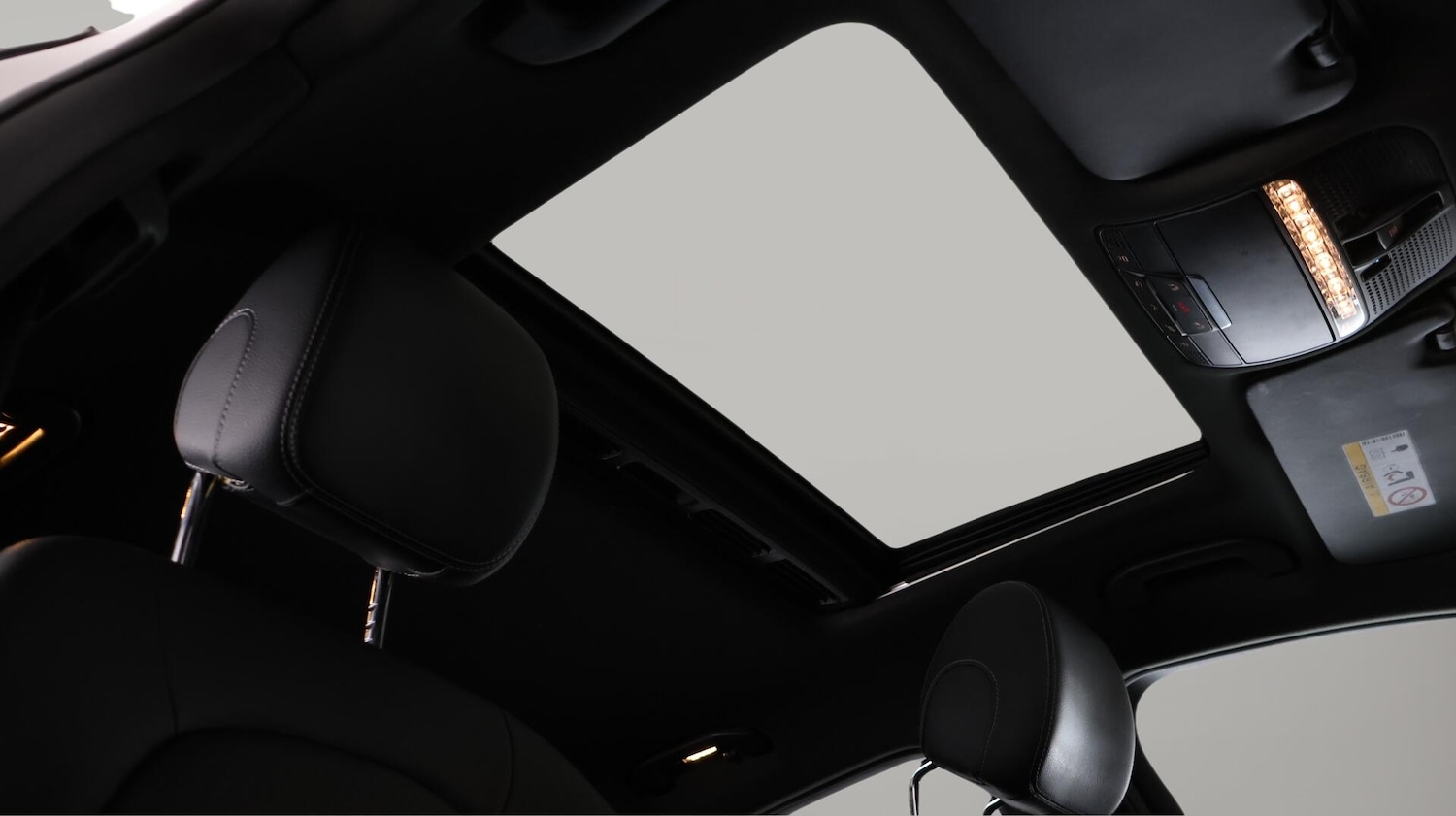 Used Mercedes-Benz GLC 2018 for sale - 76408498: Photo 31