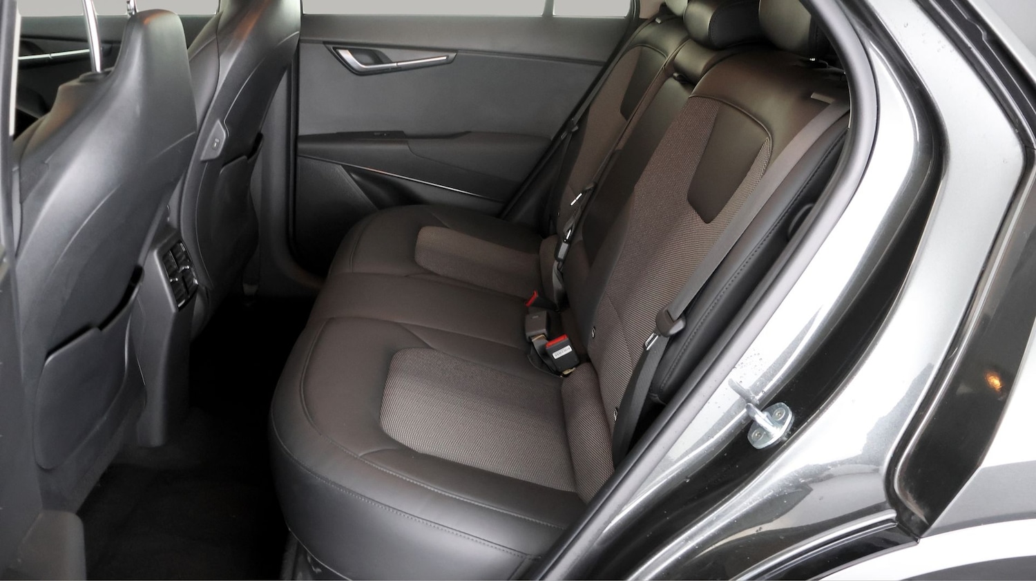 Used Kia Niro 2023 for sale - 77636609: Photo 15