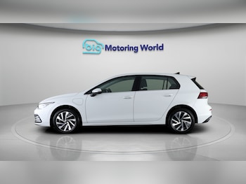 Used Volkswagen Golf 2023 for sale - 77515214: Photo