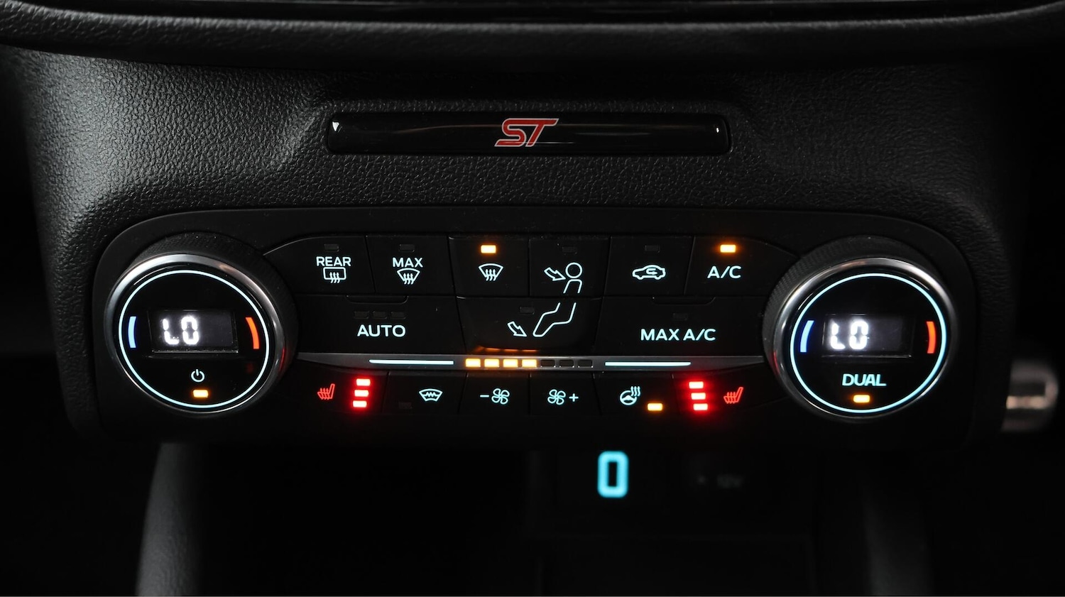 Used Ford Focus 2019 for sale - 76472833: Photo 13