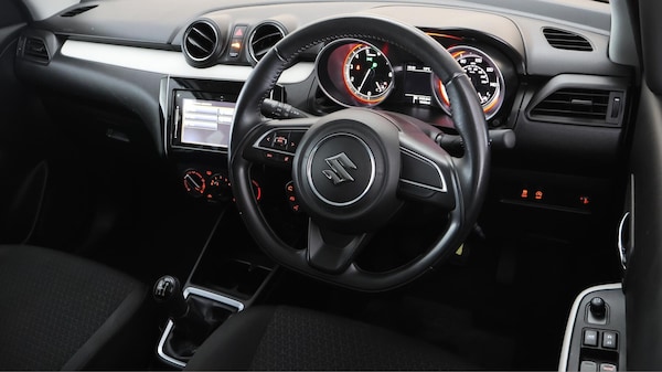 Used Suzuki Swift 2020 for sale - 76215370: Photo 10
