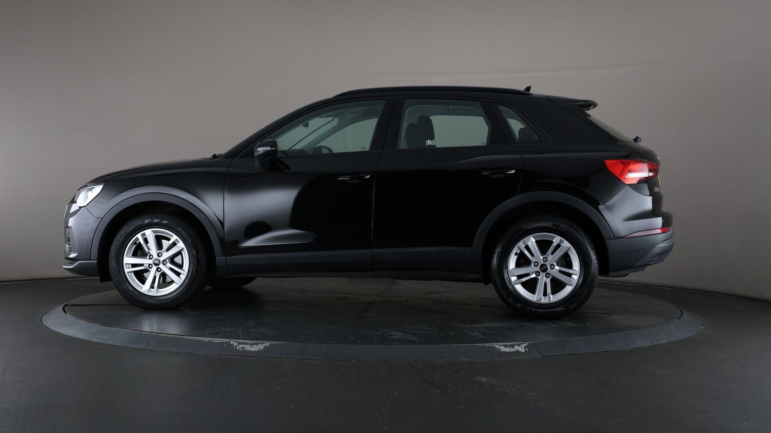 Used Audi Q3 for sale - 76810329: Photo 30