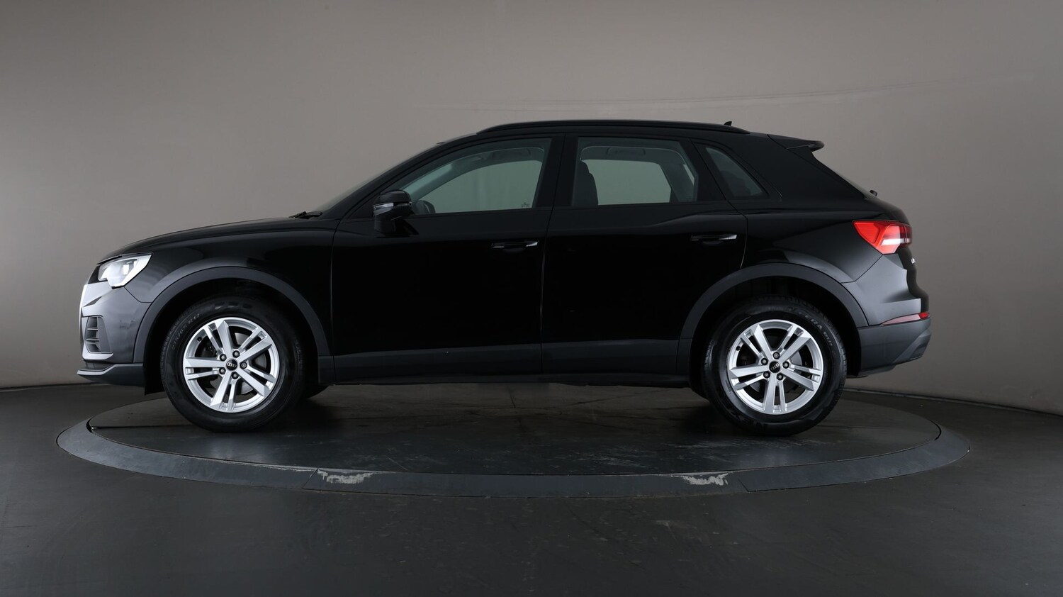 Used Audi Q3 for sale - 76810329: Photo 31