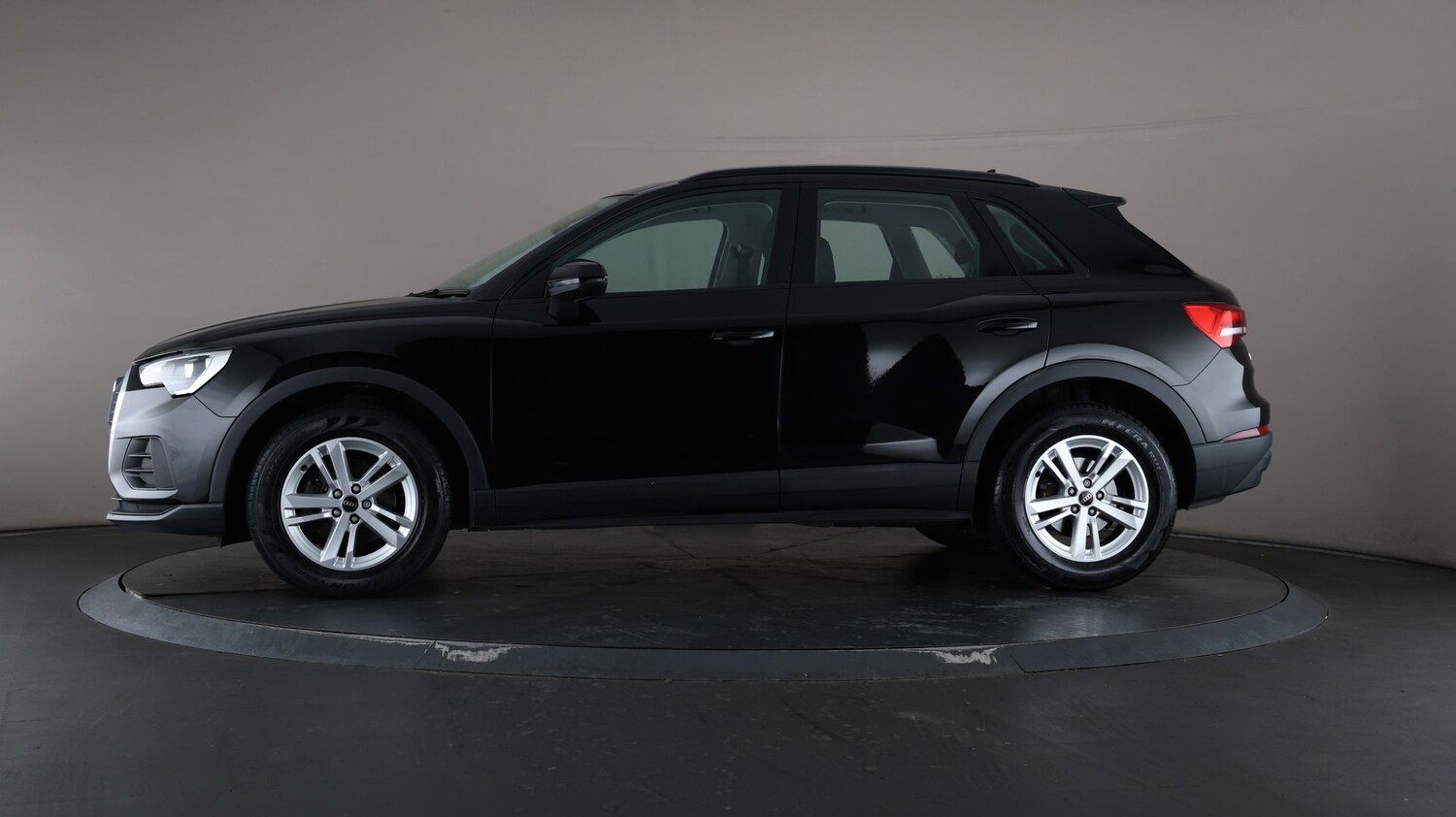 Used Audi Q3 for sale - 76810329: Photo 32