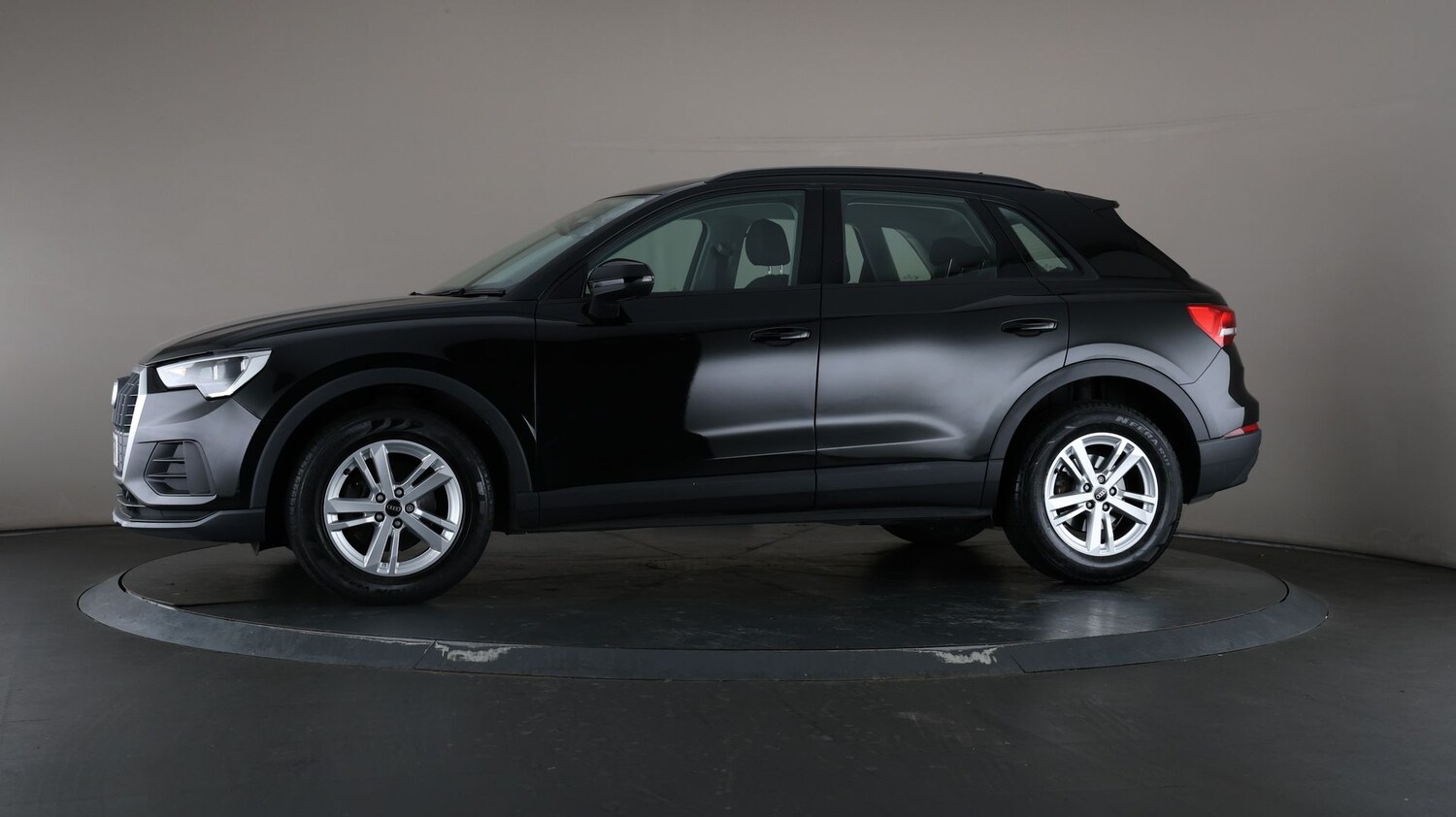 Used Audi Q3 for sale - 76810329: Photo 33