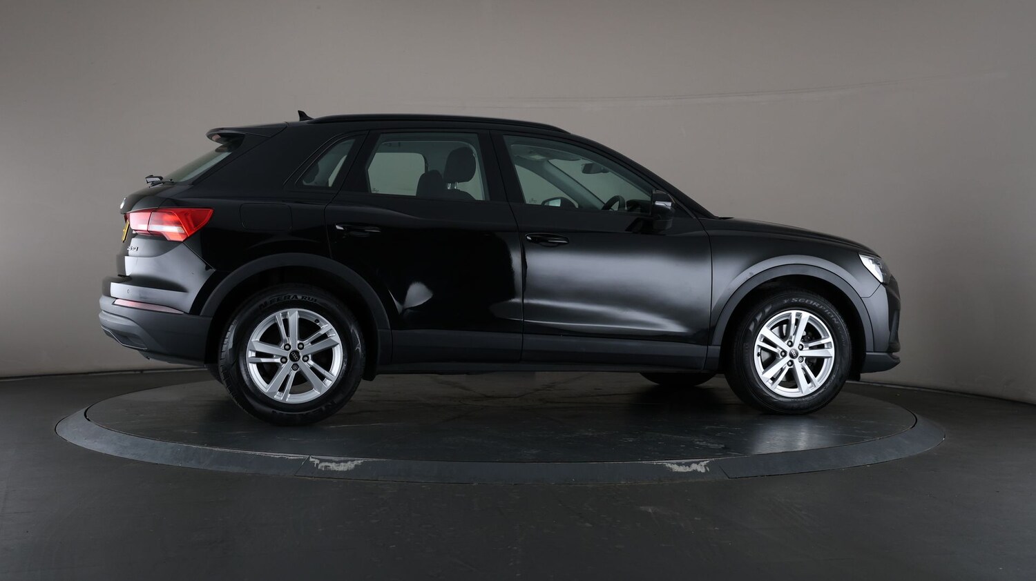 Used Audi Q3 for sale - 76810329: Photo 56