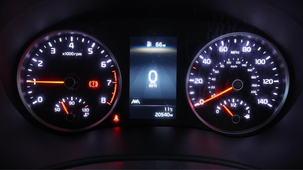 Used Kia Stonic 2022 for sale - 76295469: Photo 11