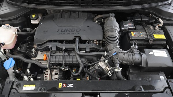 Used Kia Stonic 2022 for sale - 76295469: Photo 19
