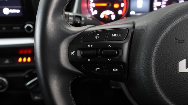 Used Kia Stonic 2022 for sale - 76295469: Photo 22