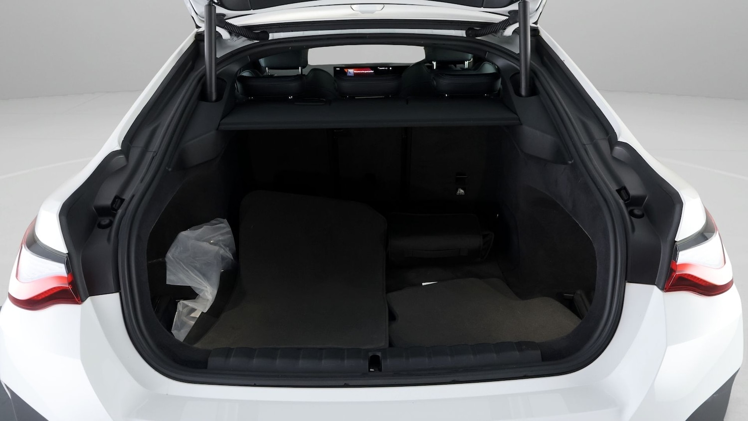 Used BMW i4 2022 for sale - 77735551: Photo 17