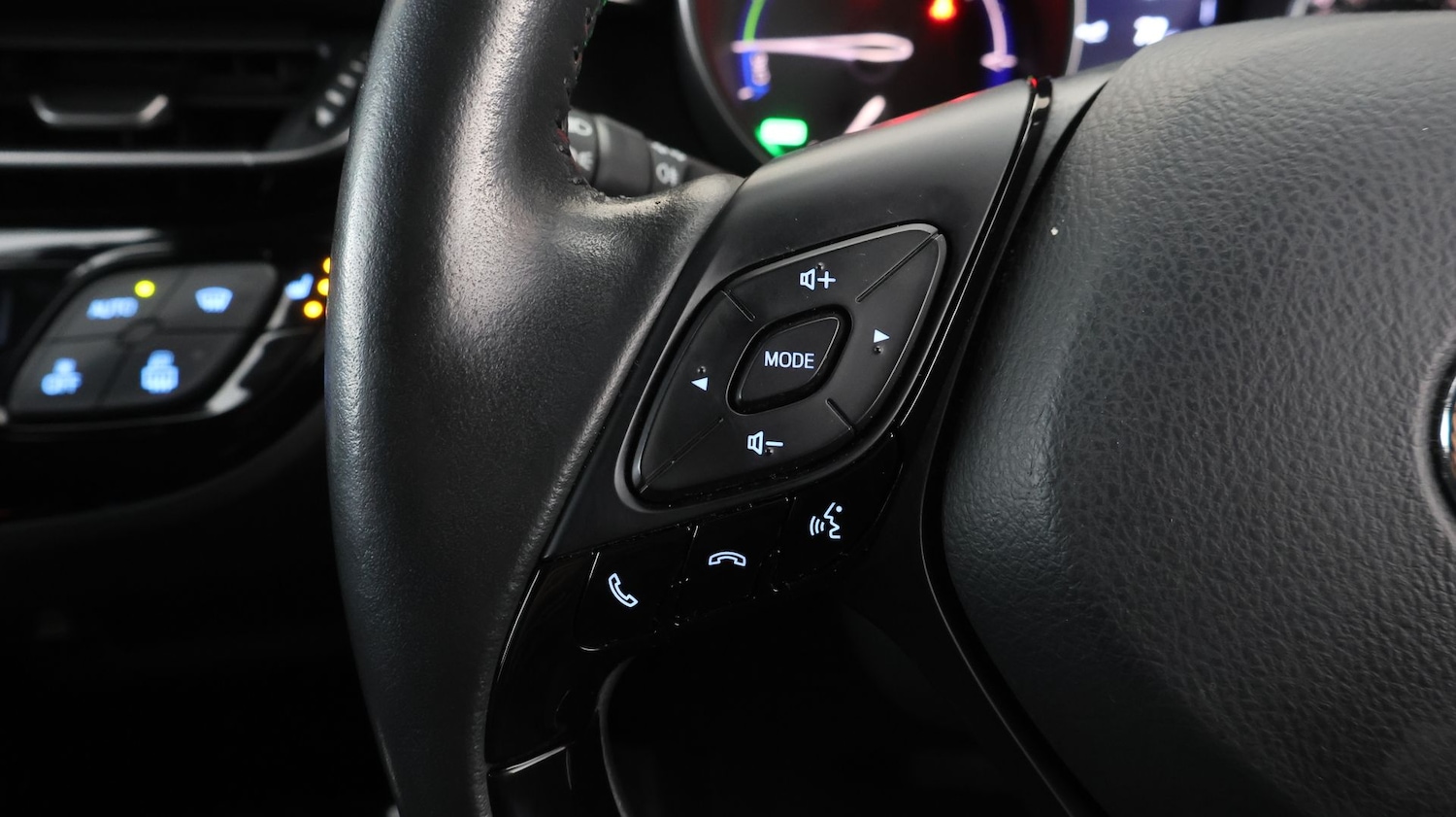 Used Toyota C-HR 2022 for sale - 77287431: Photo 25