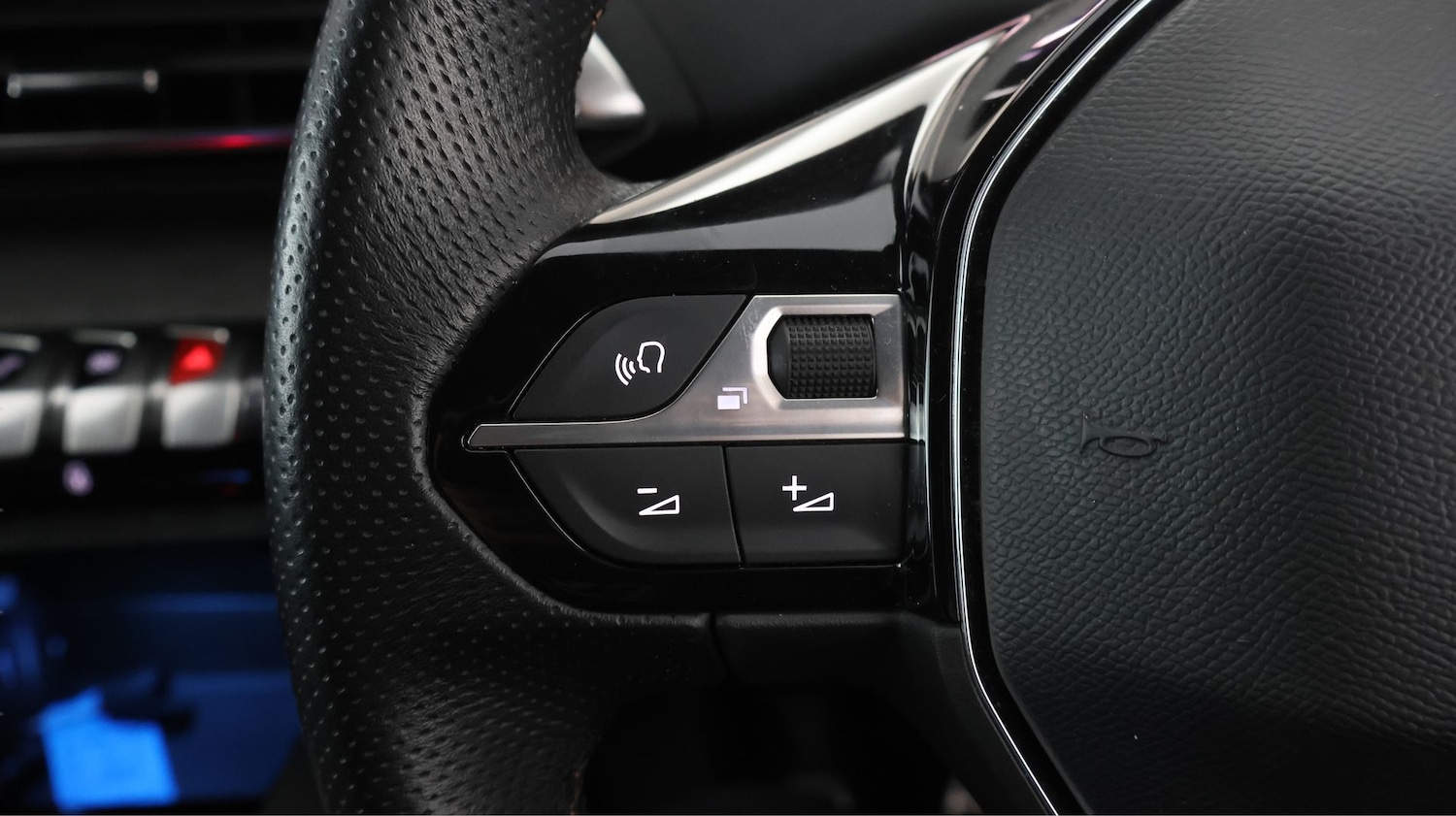 Used Peugeot 5008 2023 for sale - 78045828: Photo 20