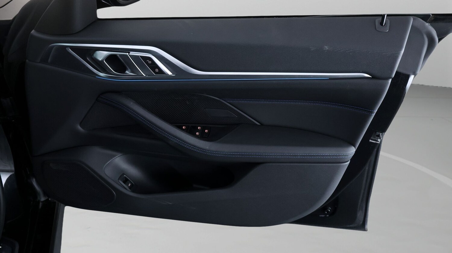 Used BMW i4 2022 for sale - 78212074: Photo 15