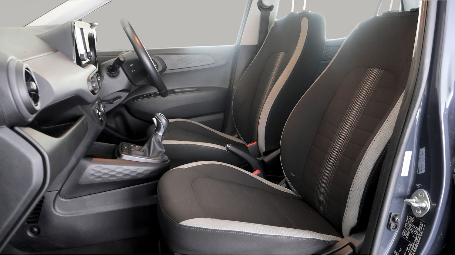 Used Hyundai i10 2023 for sale - 77393785: Photo 13