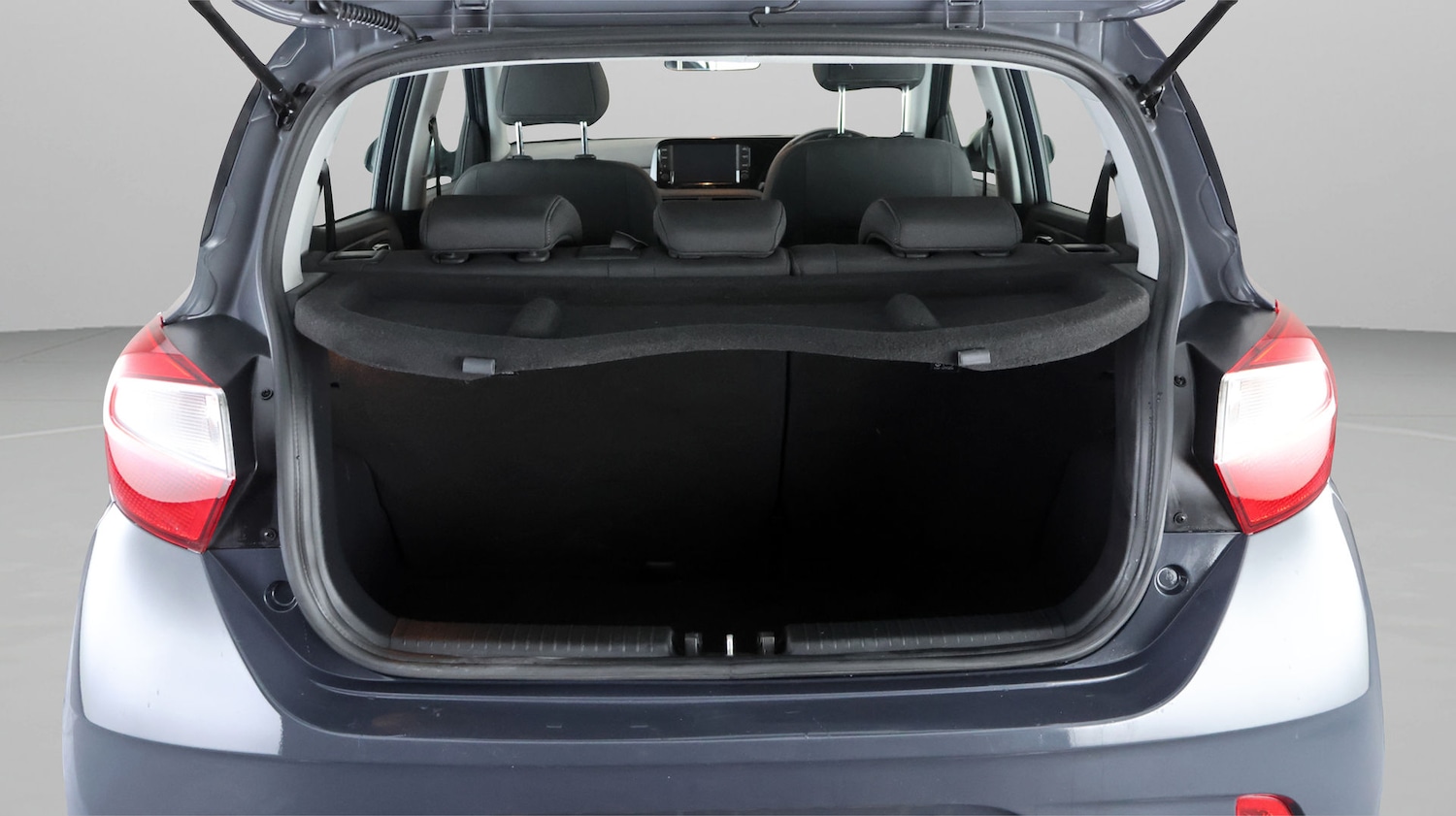 Used Hyundai i10 2023 for sale - 77393785: Photo 16