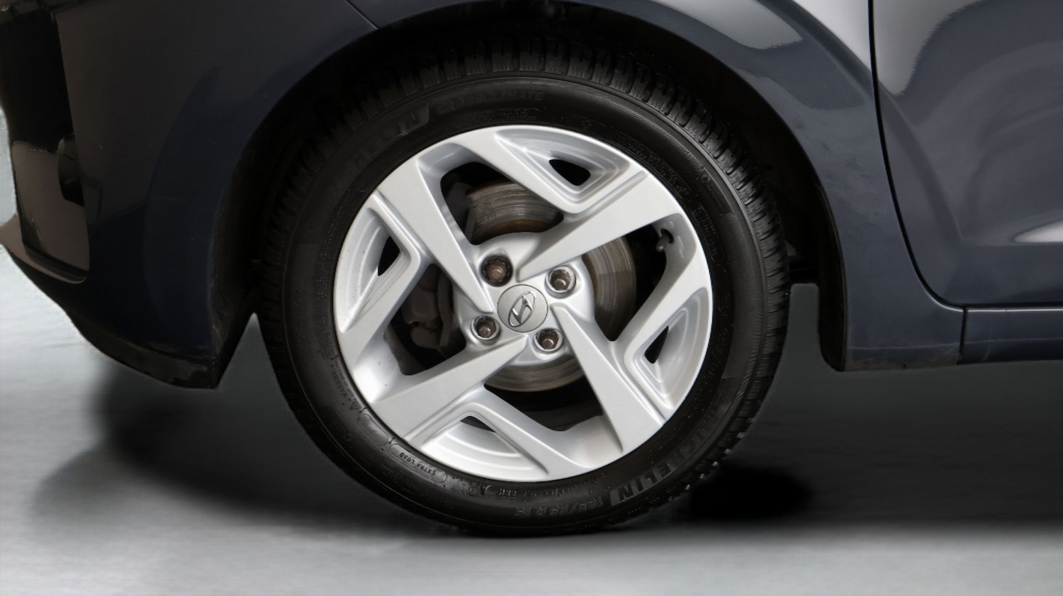 Used Hyundai i10 2023 for sale - 77393785: Photo 17