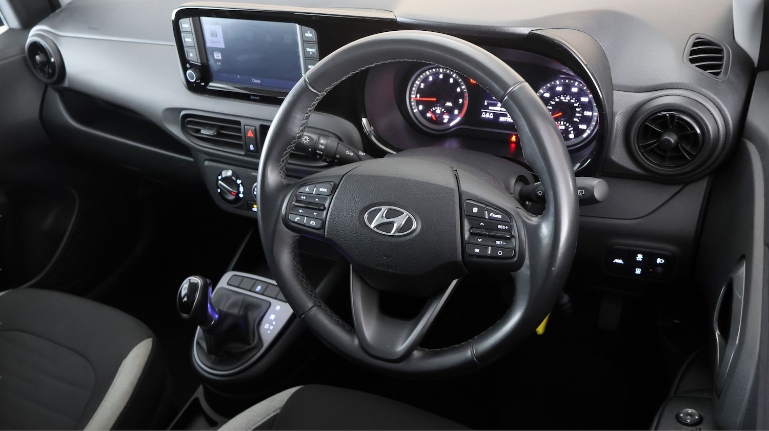 Used Hyundai i10 2023 for sale - 77393785: Photo 9