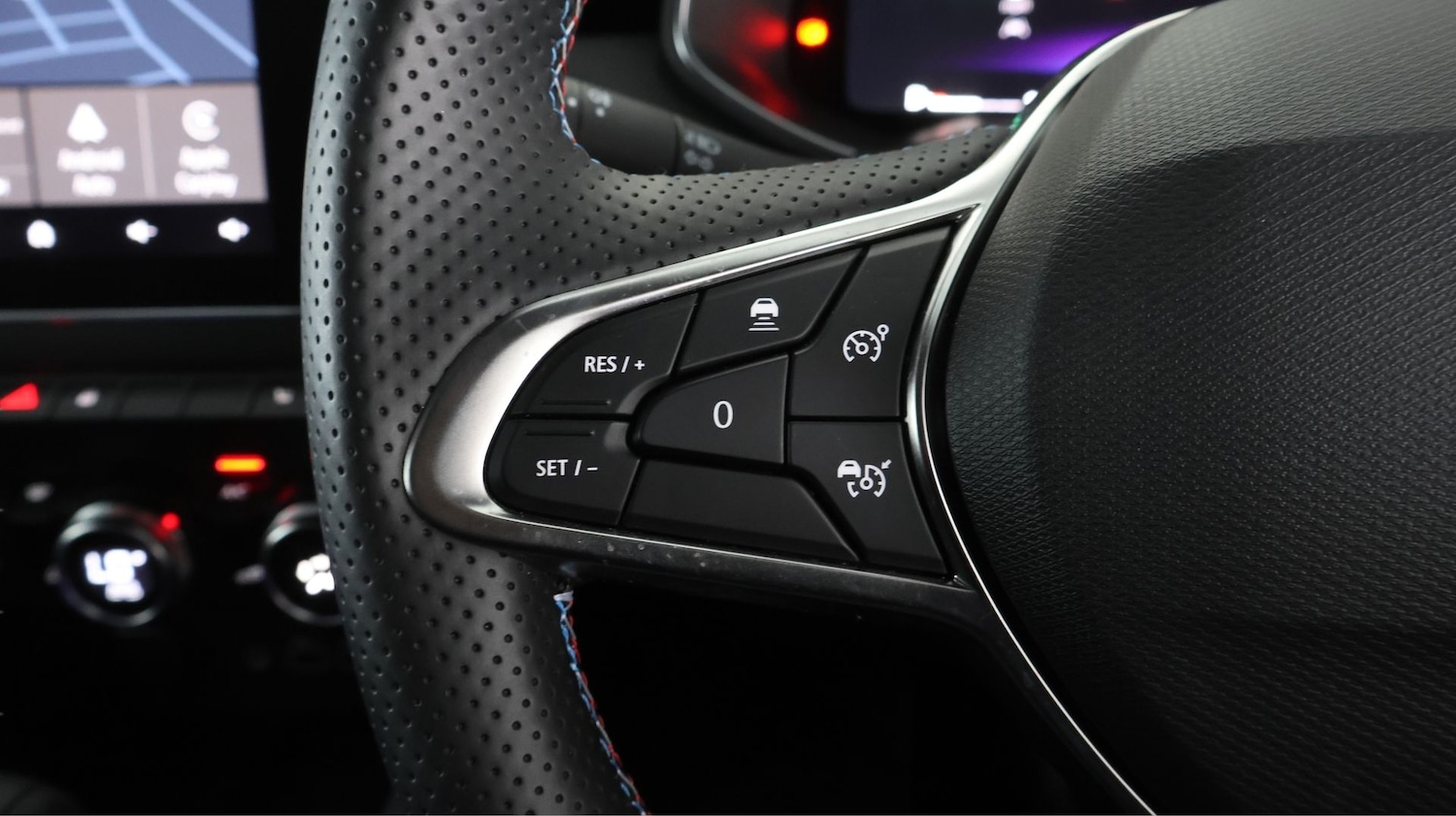 Used Renault Clio 2025 for sale - 78155631: Photo 24