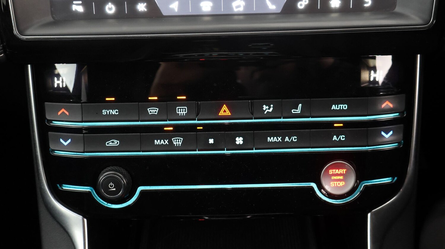 Used Jaguar XE 2019 for sale - 77998611: Photo 12